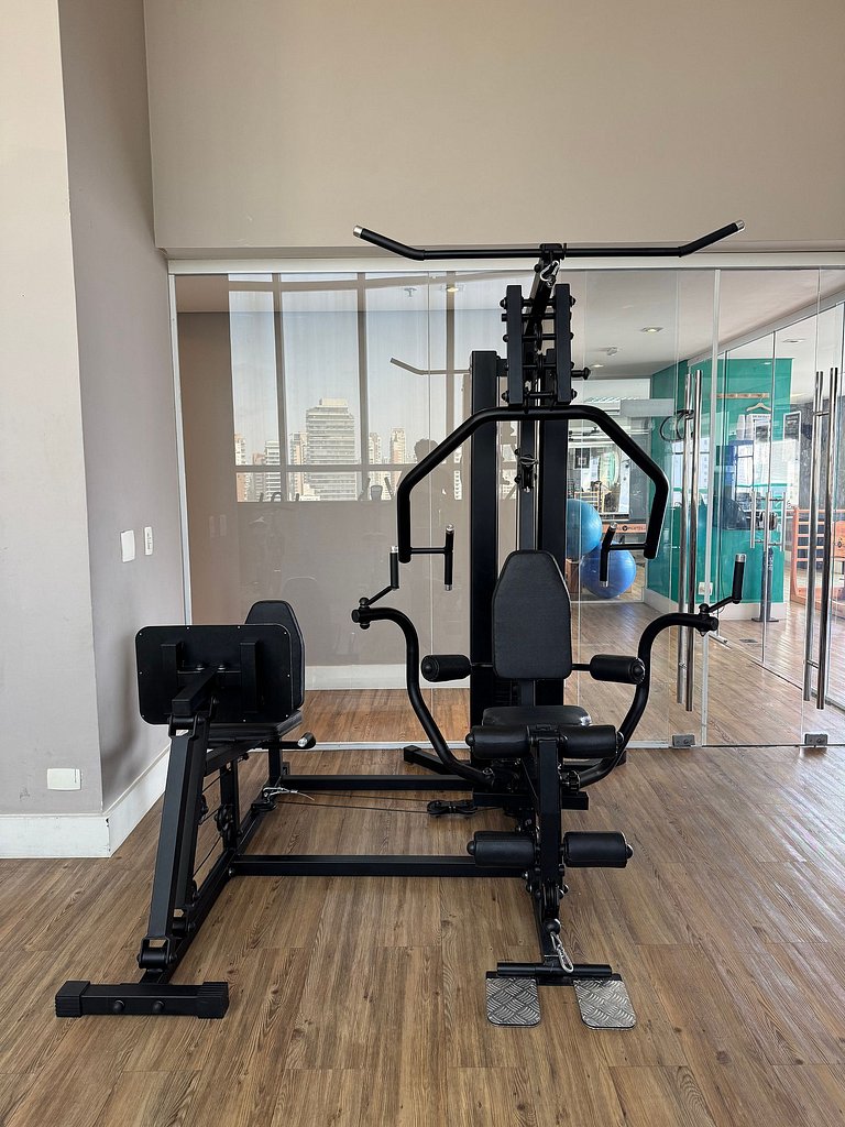 Get a Flat 701–Suíte com Terraço e Parede de Vidro | Ibirapu