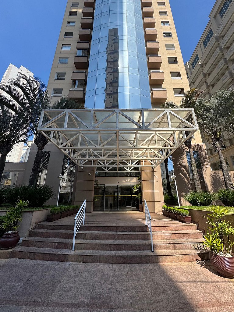 Get a Flat 701–Suíte com Terraço e Parede de Vidro | Ibirapu